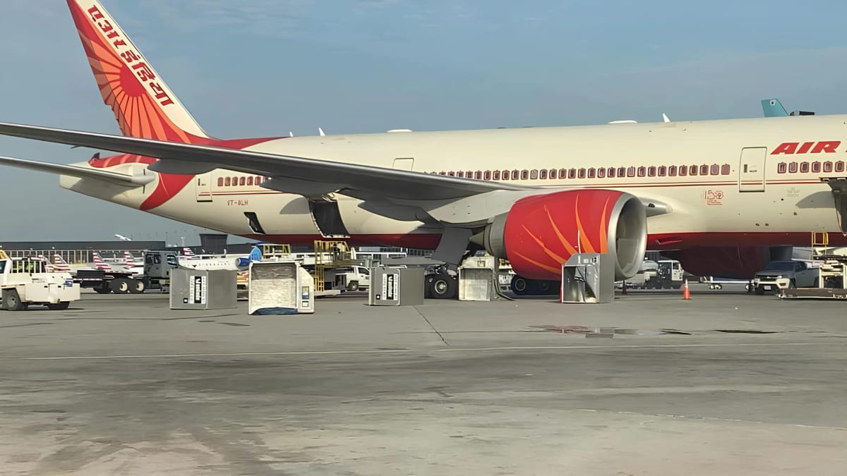 Air India luggage snag leaves 280 bags stranded in Medina