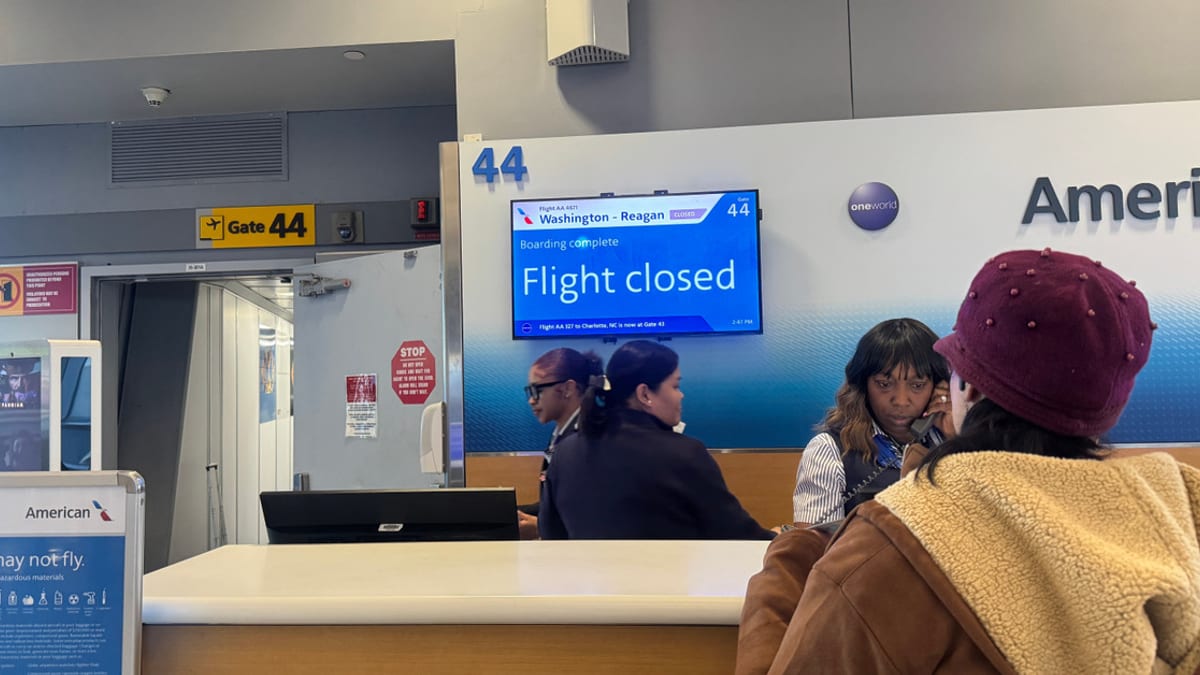 American Airlines Reaches Out After Four-Digit Flight Disruptions