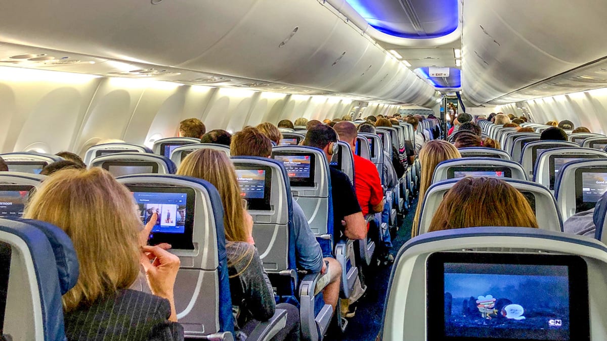 Delta Apologizes After Pilot Removed From ‘Nightmare’ Flight