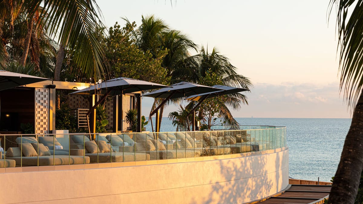 Diplomat Beach Resort Unveils Verandah Social Club