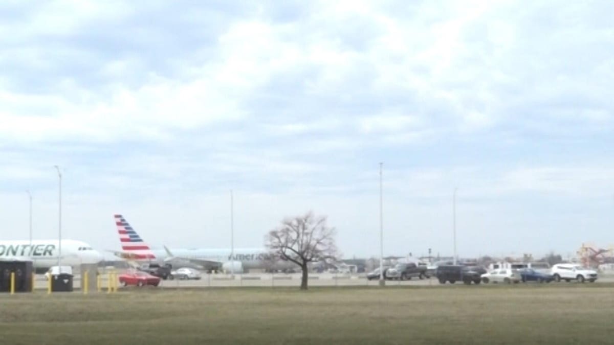 DTW flight diversion and Temple Israel probe ripple through travel