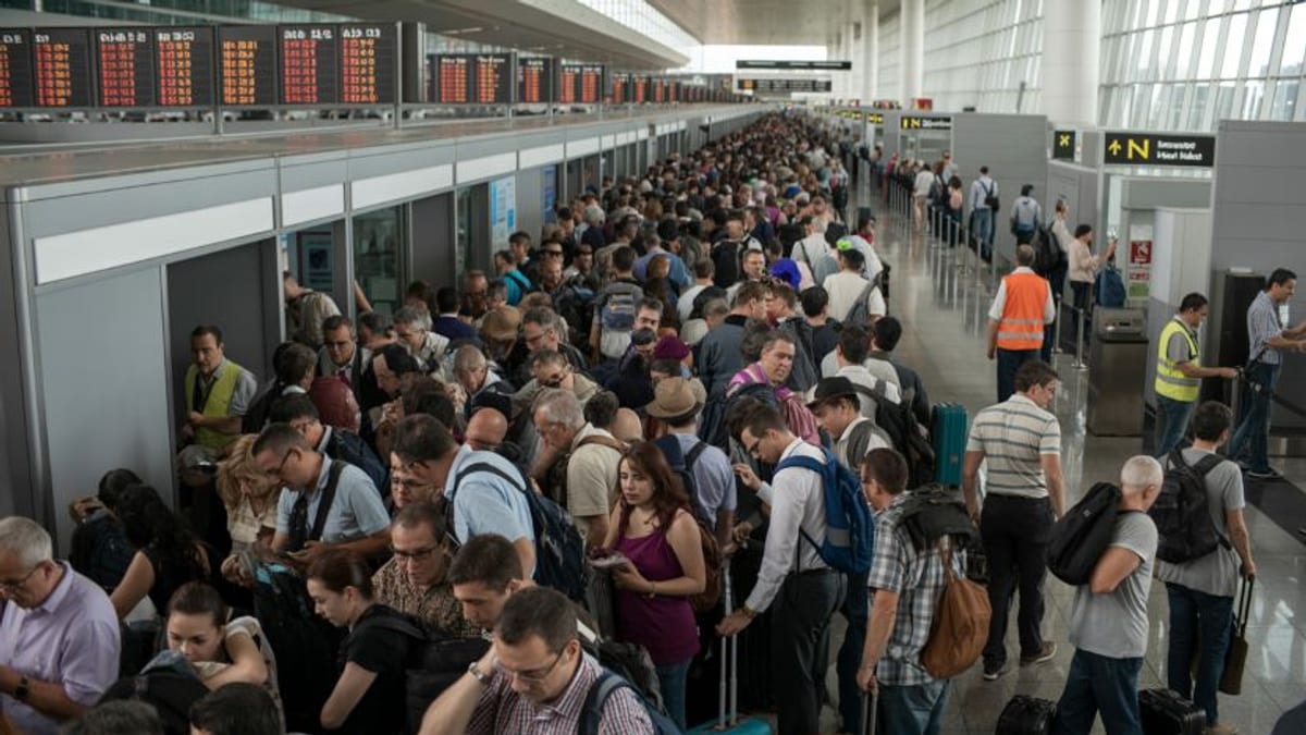 Easter travel chaos looms for Brits heading to Spain