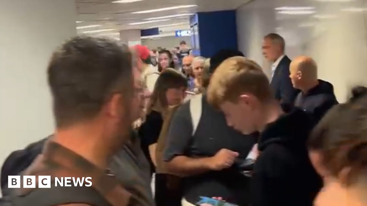 EasyJet Passengers Stranded in Milan Amid Border Check Chaos