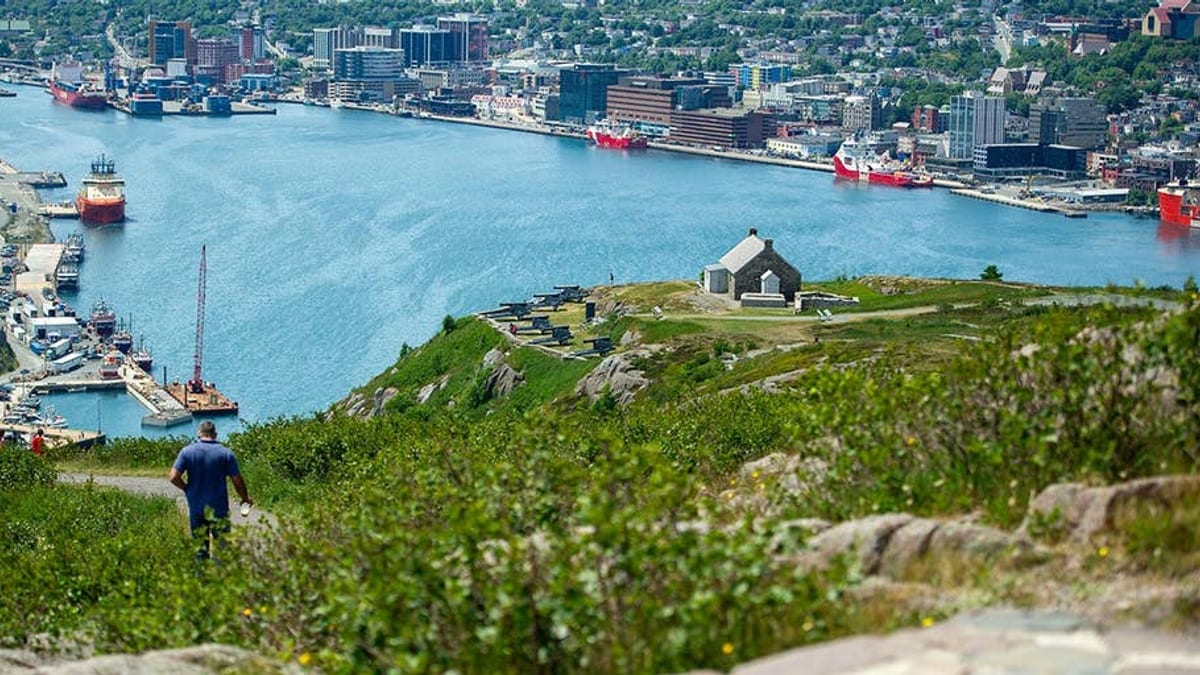 Emergency diversion strands hundreds on freezing island for days