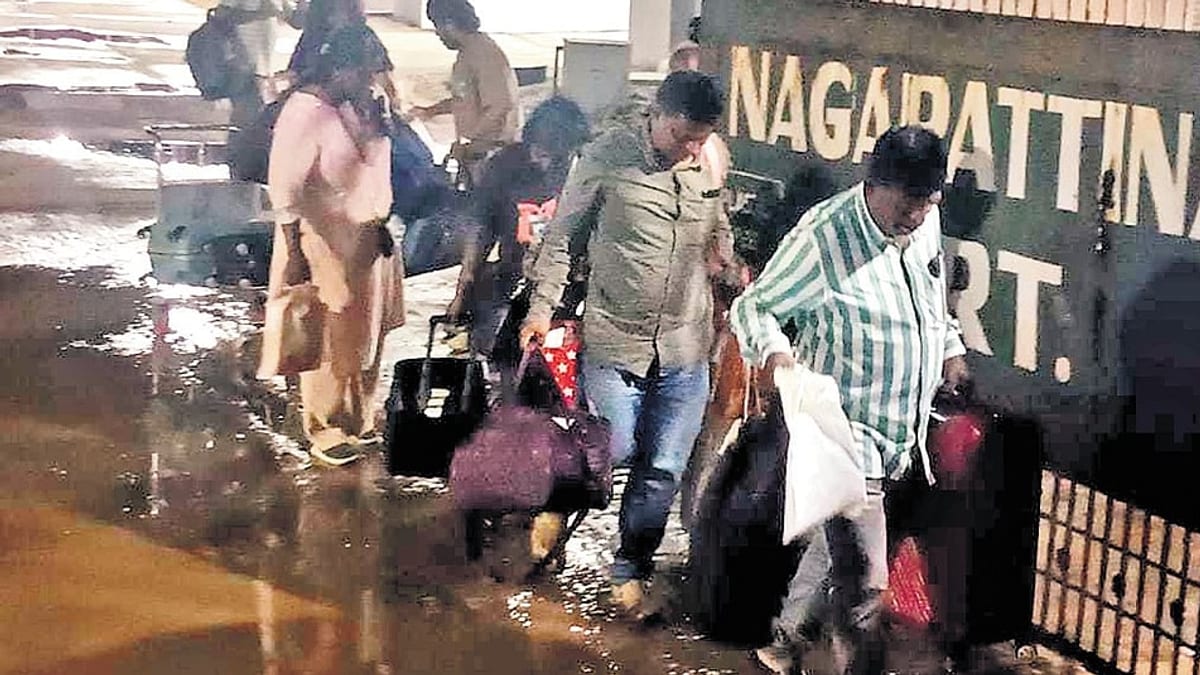 Fishermen Help Tow Stranded Nagapattinam Ferry to Safety
