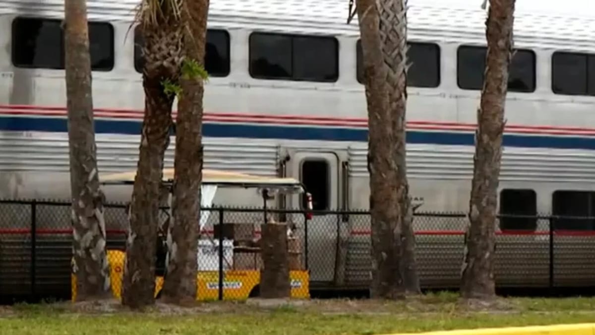Florida wildfire strands Amtrak riders for more than 24 hours