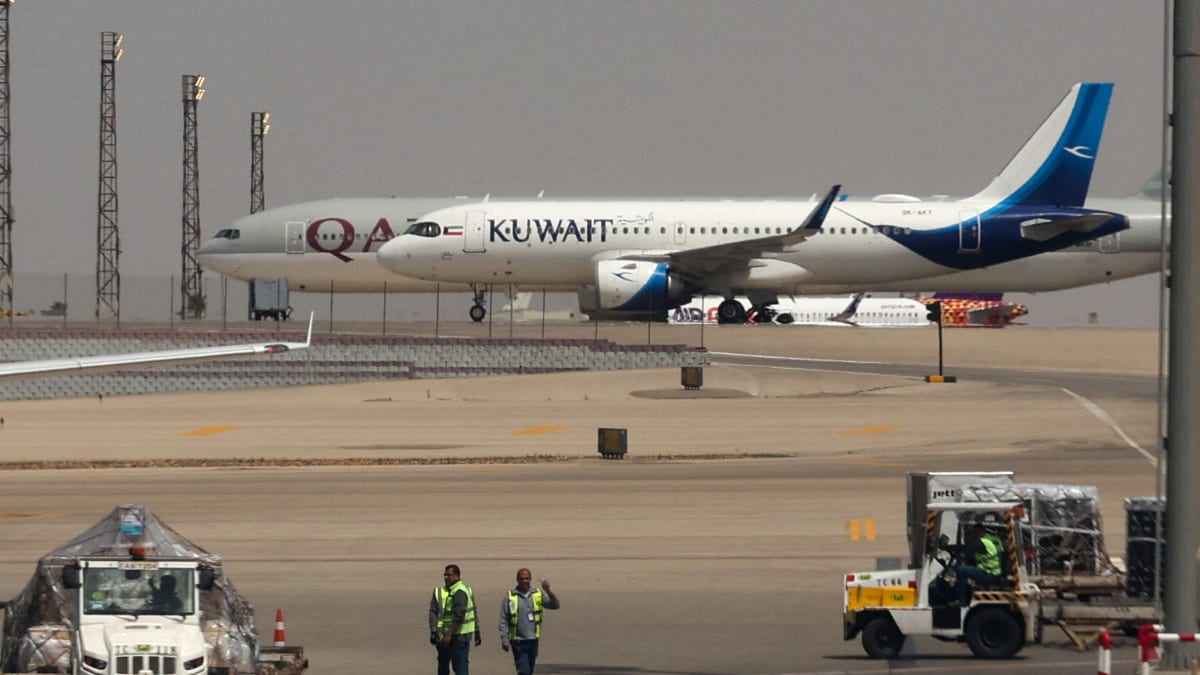 Global Flights Snarl On As U.S.-Iran Ceasefire Fails to Clear Skies