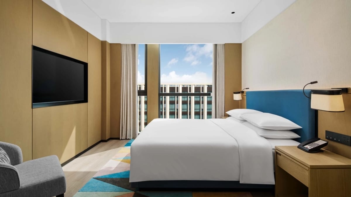 Hyatt Place Nanjing Xuanwu Opens Near Iconic City Lake