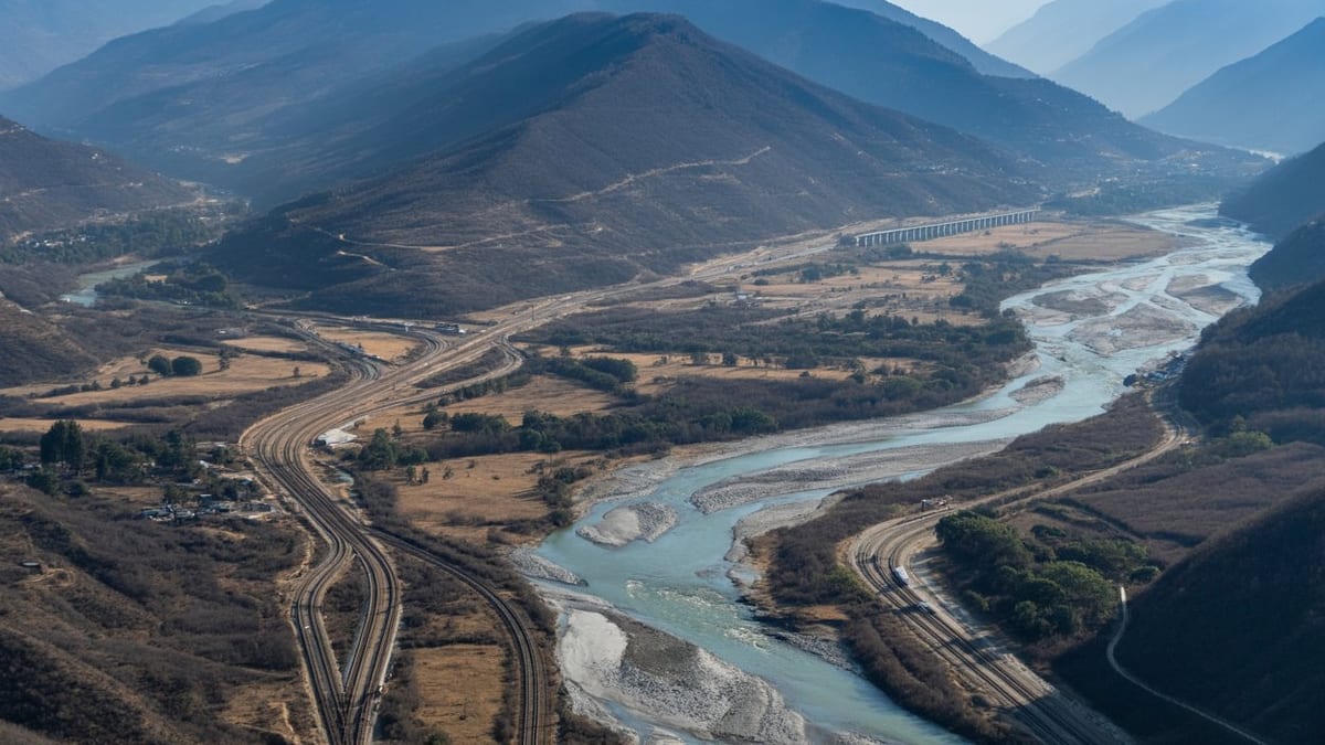 IMD Warns of Heavy Rain, Flood Risk Across Multiple States