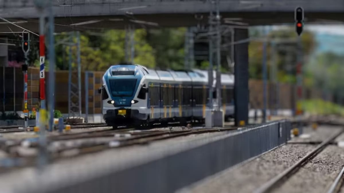 Japan plans ultra-luxury Vies fine dining train for 2028