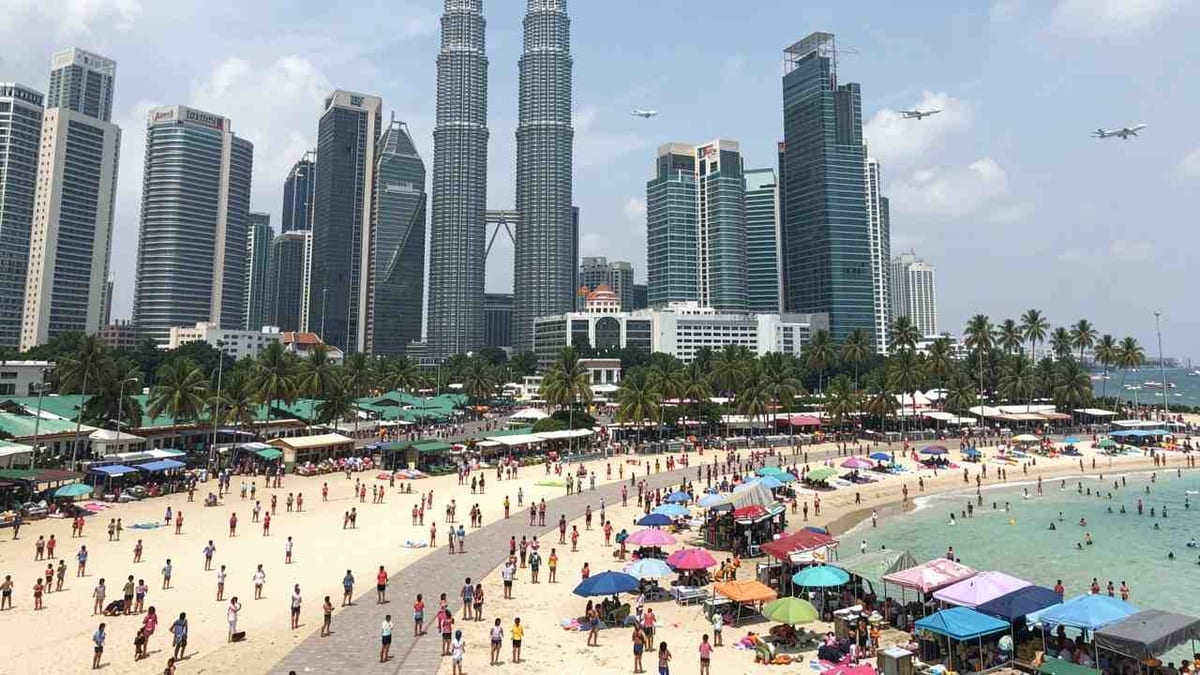 马来西亚乘亚洲旅游业繁荣，中东旅游停滞