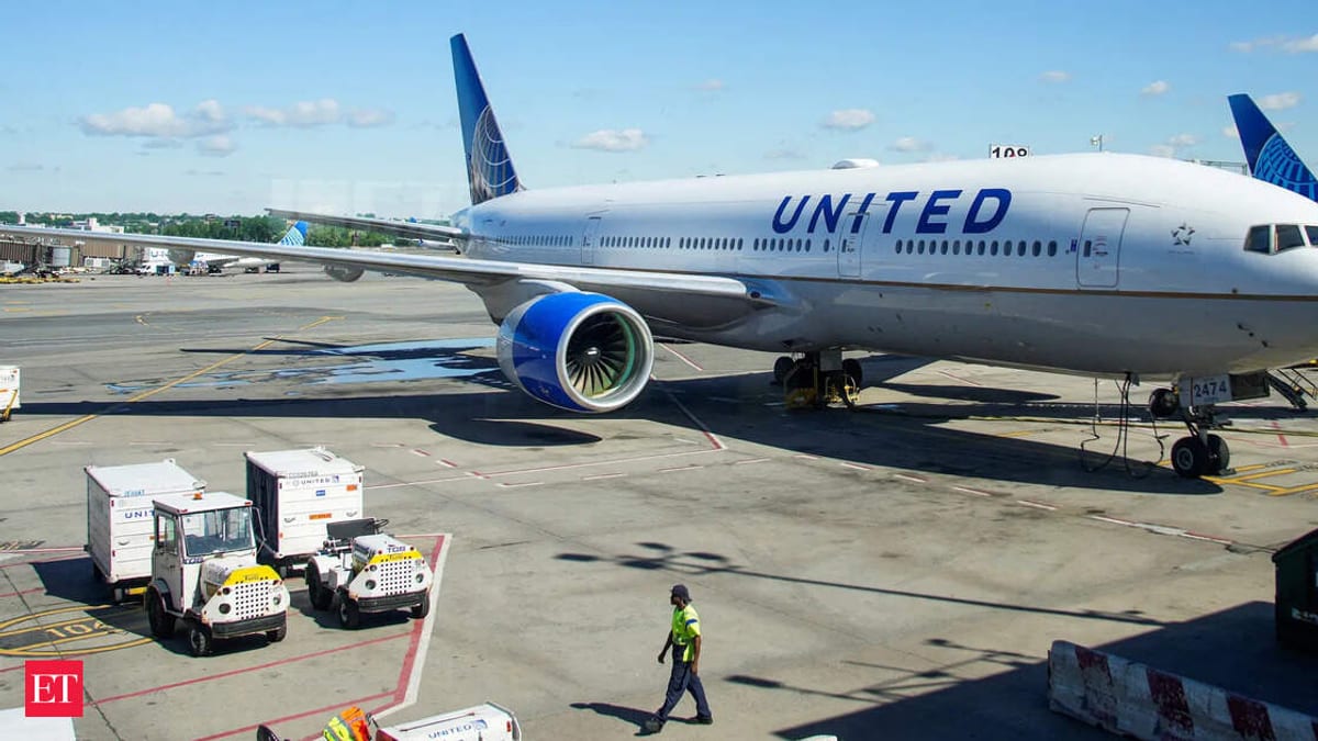 More Than 1,000 U.S. Flights Canceled as Delays Top 12,000