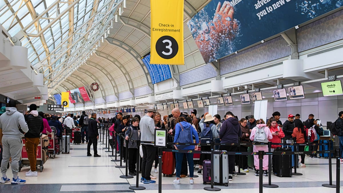 Ottawa Faces Turbulence Over U.S. Rule Limiting Flight Payouts