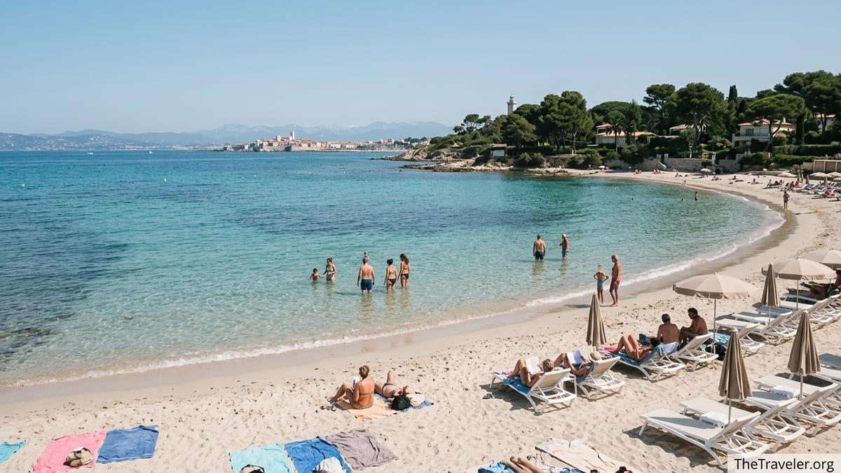 What Makes Plage de la Garoupe Unique on Cap d’Antibes