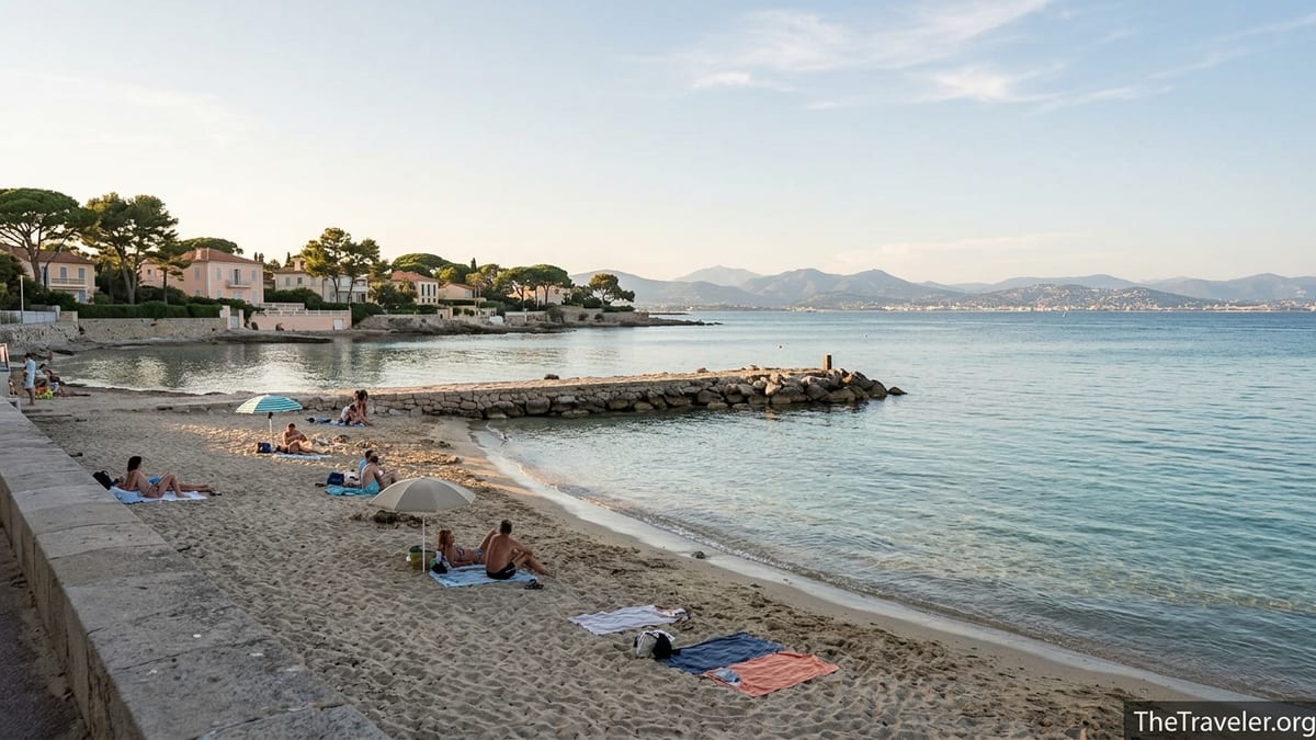 What Makes Plage des Ondes Unique on the French Riviera