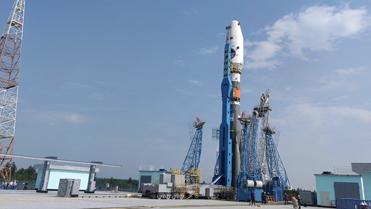 Russia Slows Luna Program As Artemis II Pushes Ahead