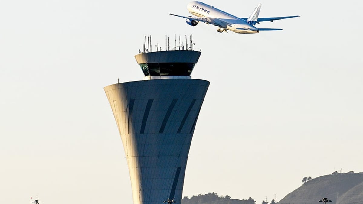 SFO Warns of Major Delays as FAA Tightens Landing Rules