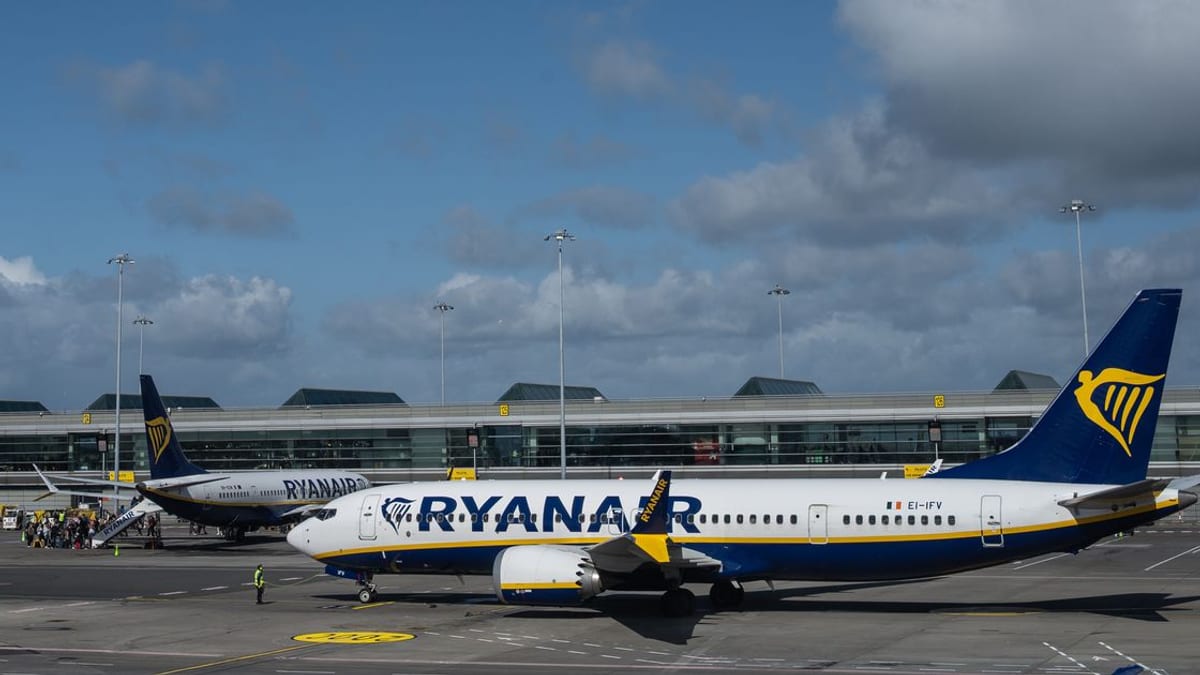 Simon Calder issues summer warning for UK airline passengers