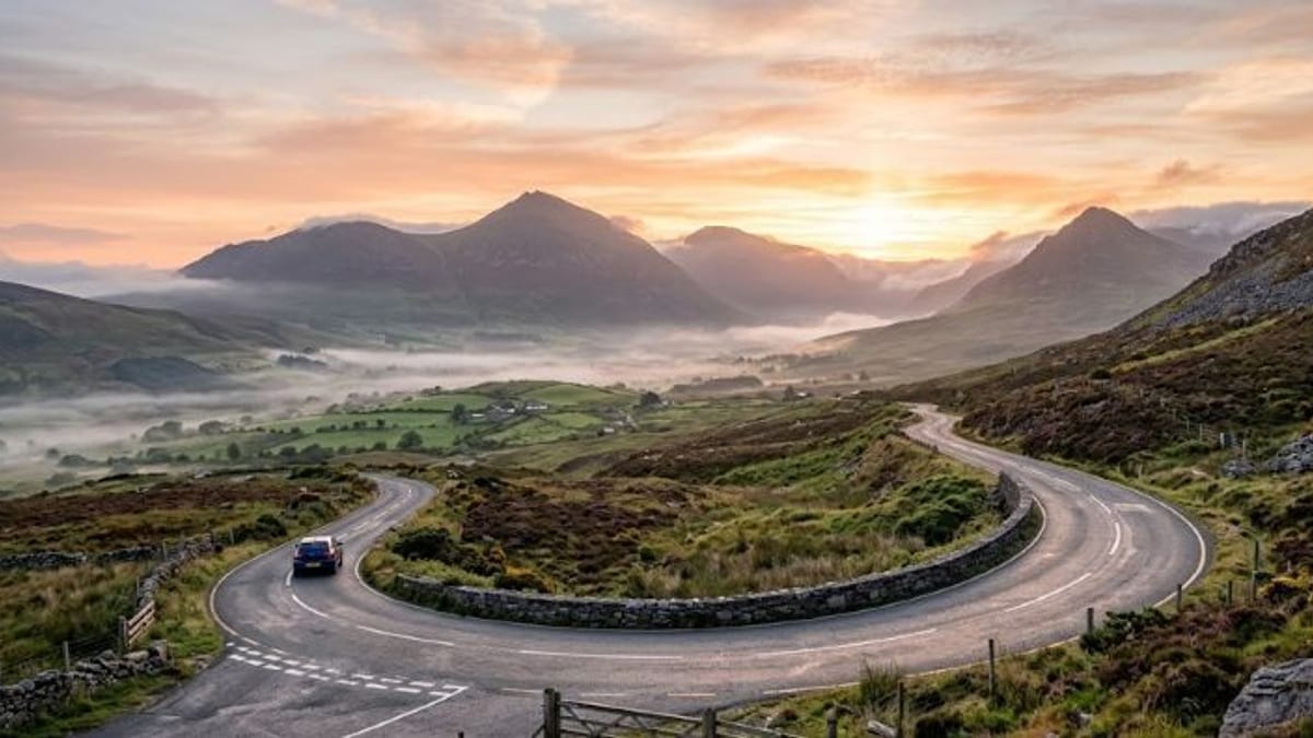 Slieve Doan Trail Shines as Mourne Mountains Standout