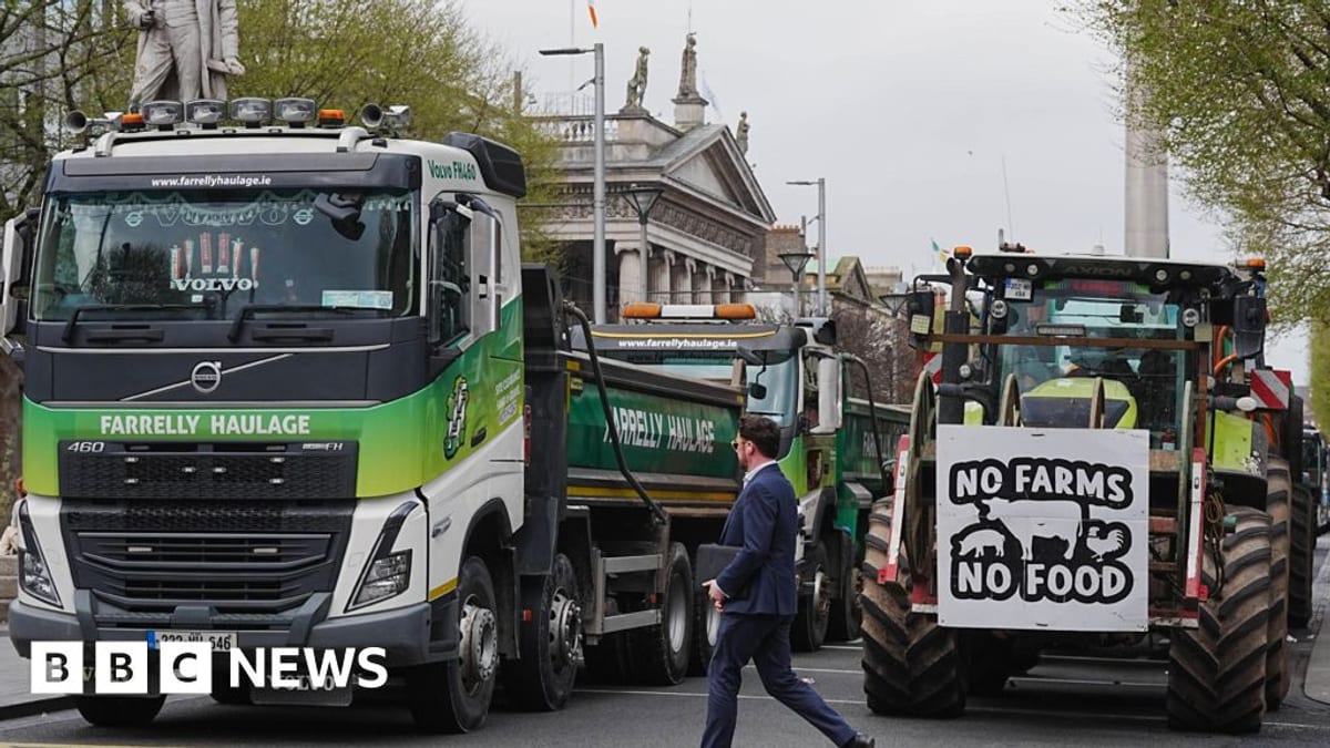Slow fuel convoys snarl Irish roads for second day