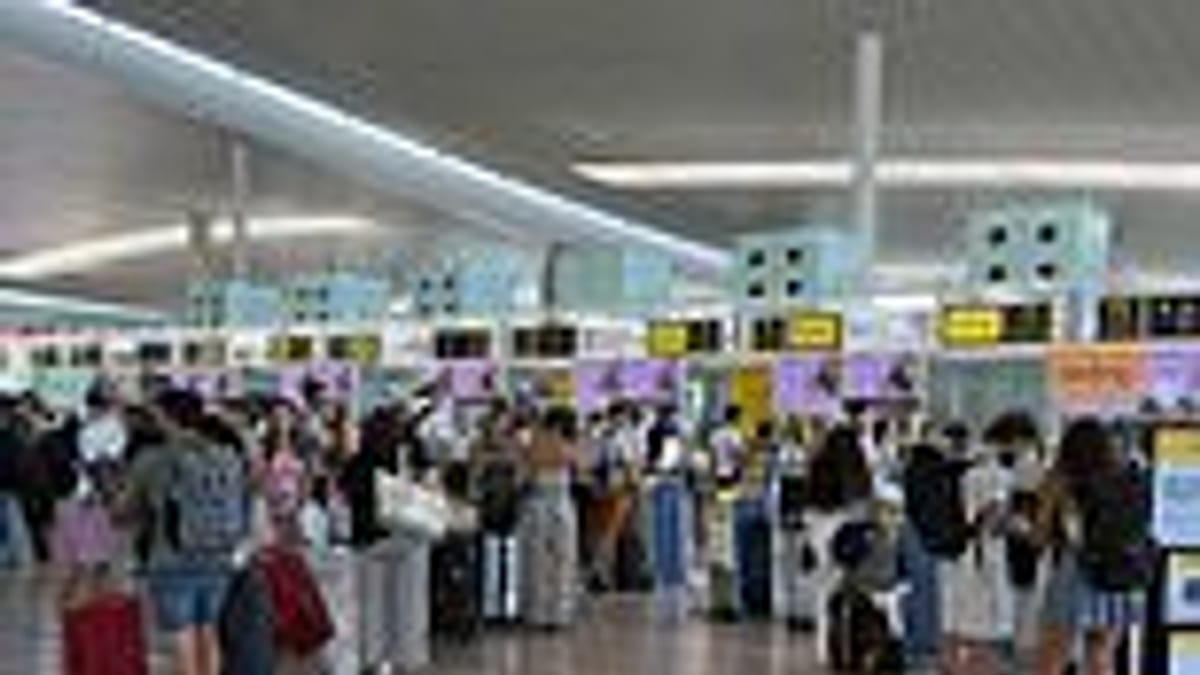 Spain Easter Travel Chaos Looms Amid Airport and Metro Strikes