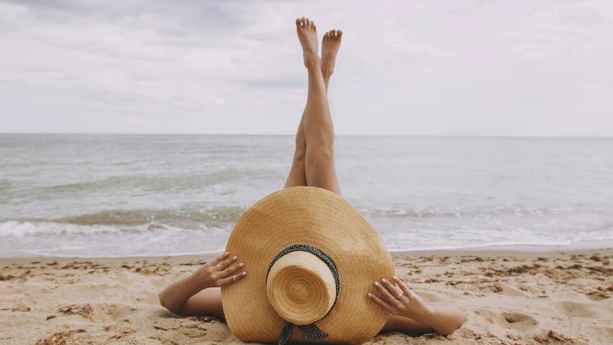 Survey Finds Americans Struggle to Truly Unplug on Vacation