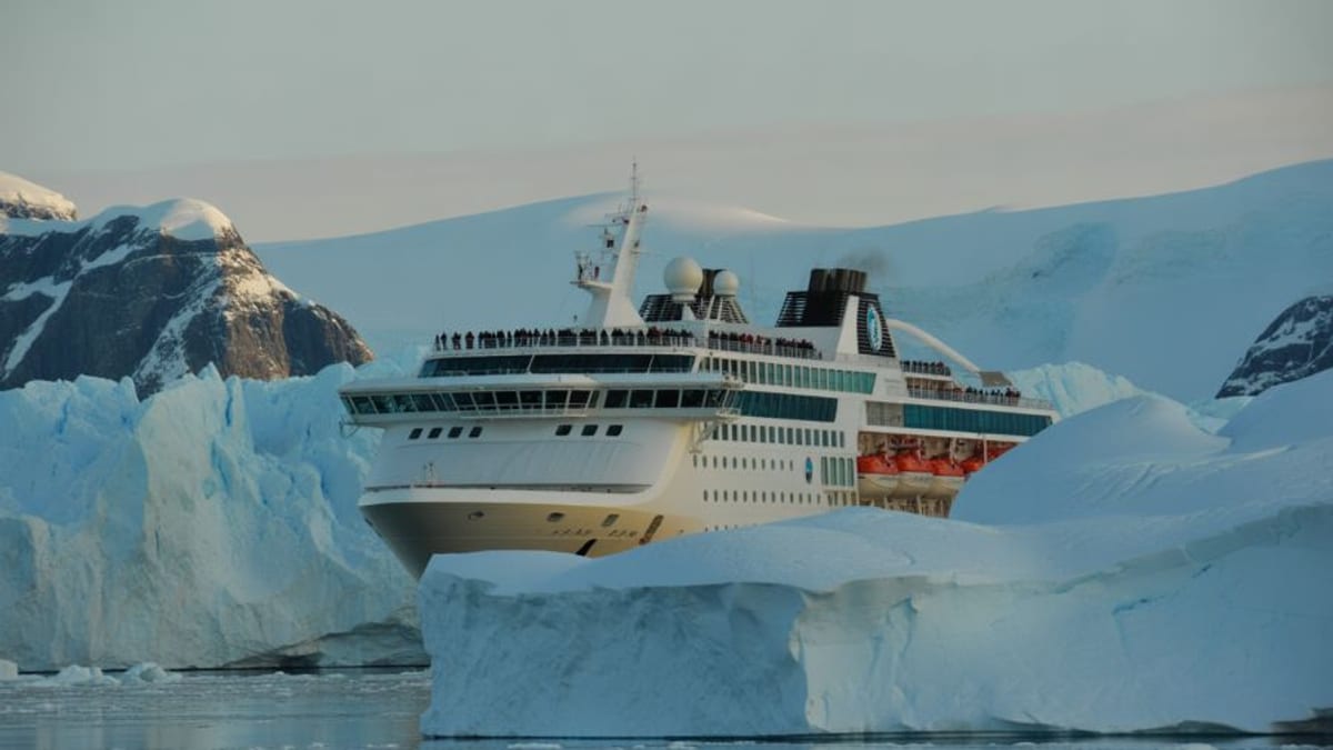 Swan Hellenic Unveils Record Antarctica 2027–28 Program