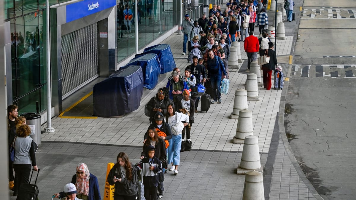 TSA Lines Spur a New Airport Hustle: Professional Line-Sitters