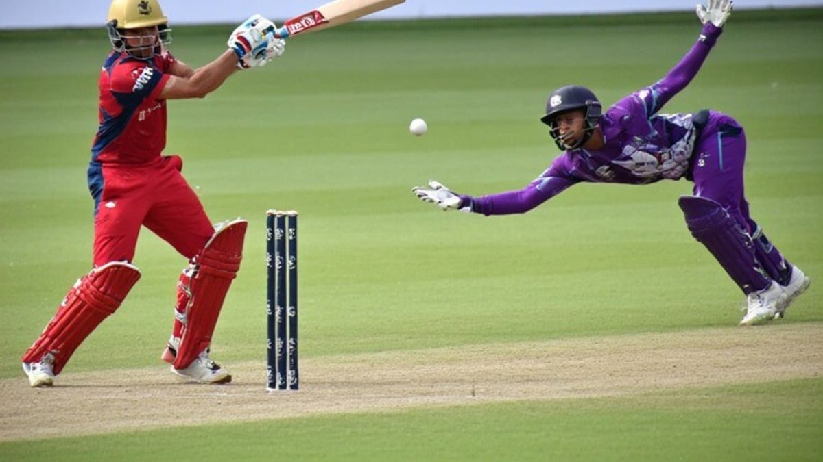 UAE Joins Global Wave of Airspace Curbs Hitting IPL Travel