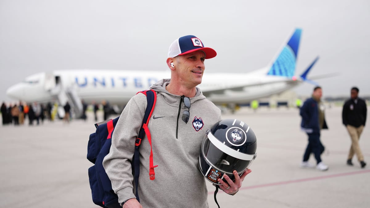 UConn Men Arrive at Final Four After Travel Snag
