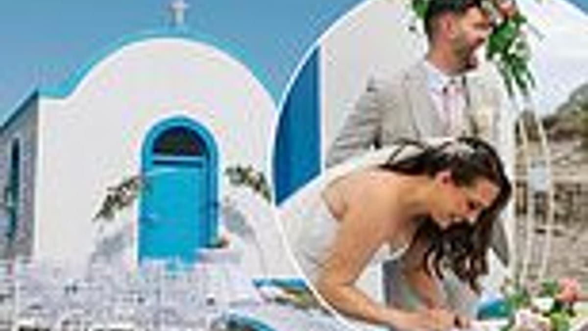 UK couples eye Greece as wedding costs hit £22,000