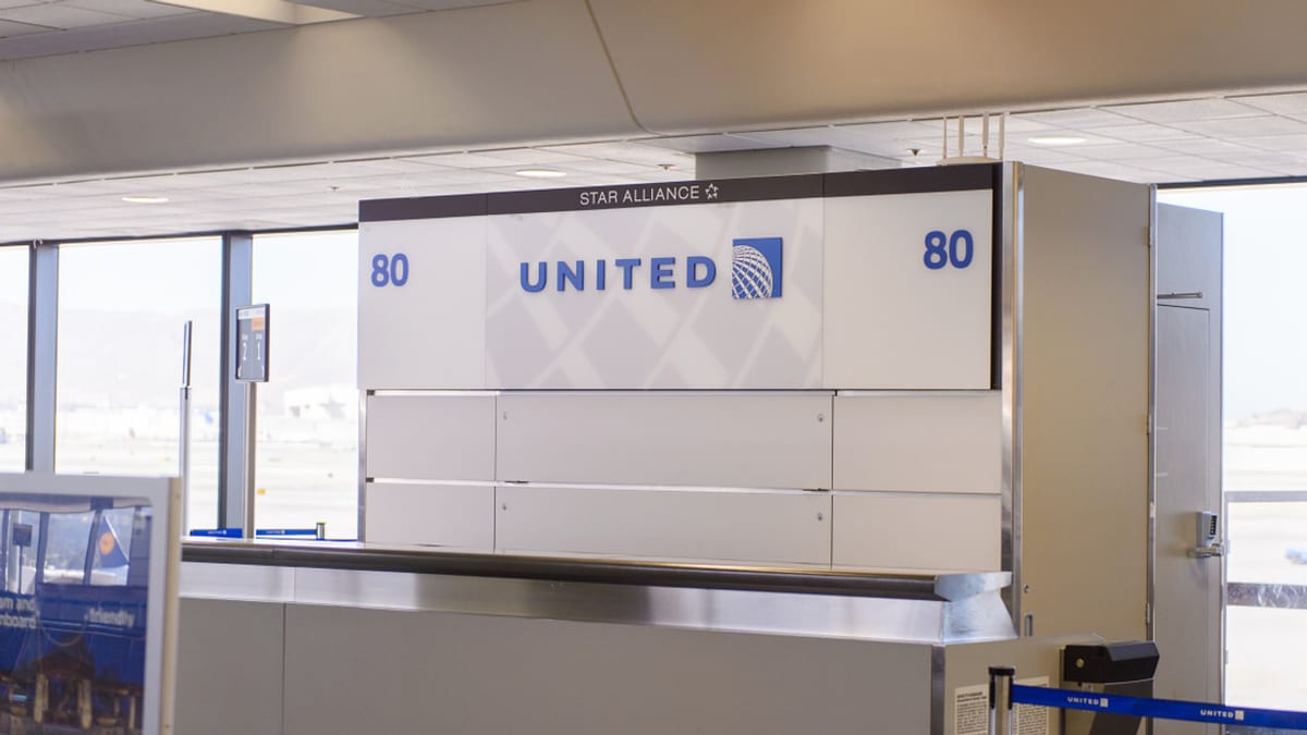 United Flight 1831 Aborts Takeoff as Fire Trucks Swarm Runway