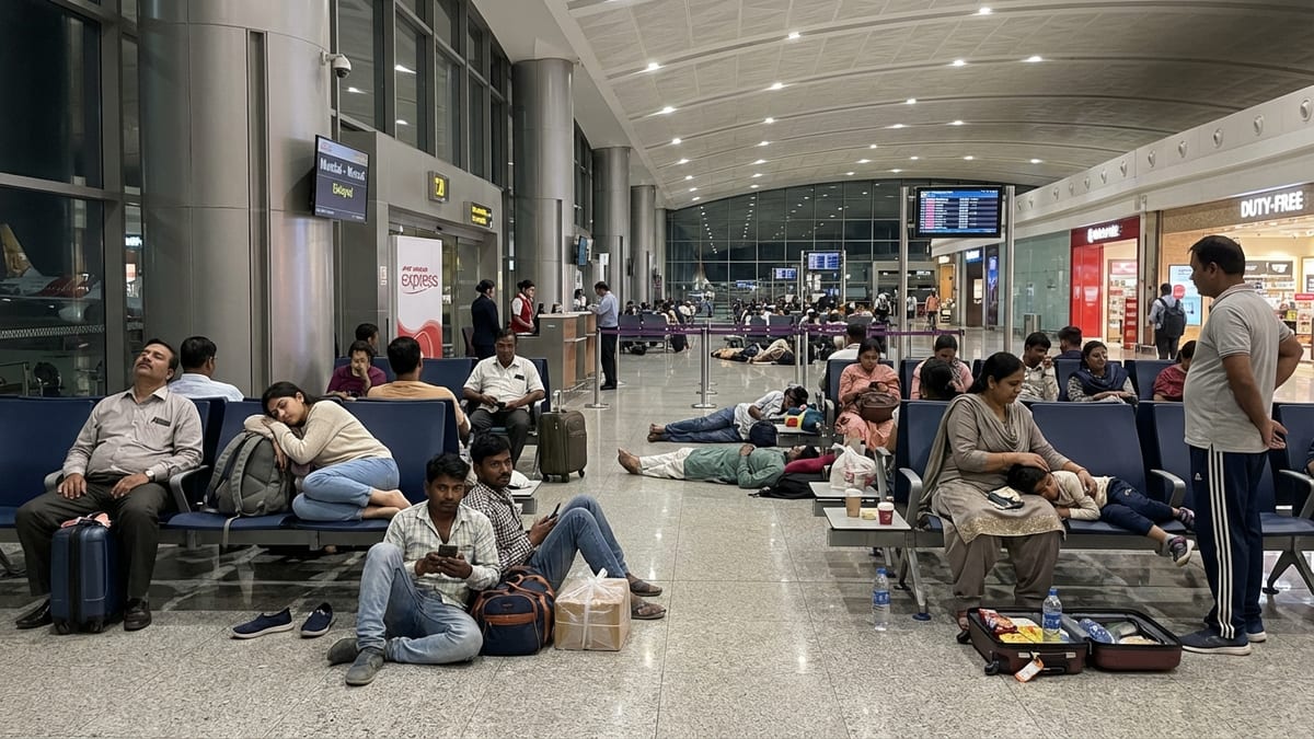 Ten-Hour Technical Snag on Mumbai–Muscat Flight Strands Air India Express Passengers Overnight