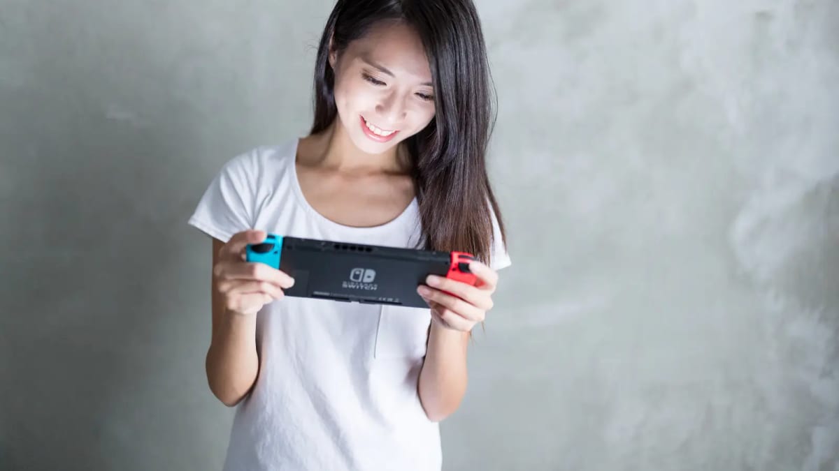 Women Dominate Global Gaming, But Men Still Outspend Them